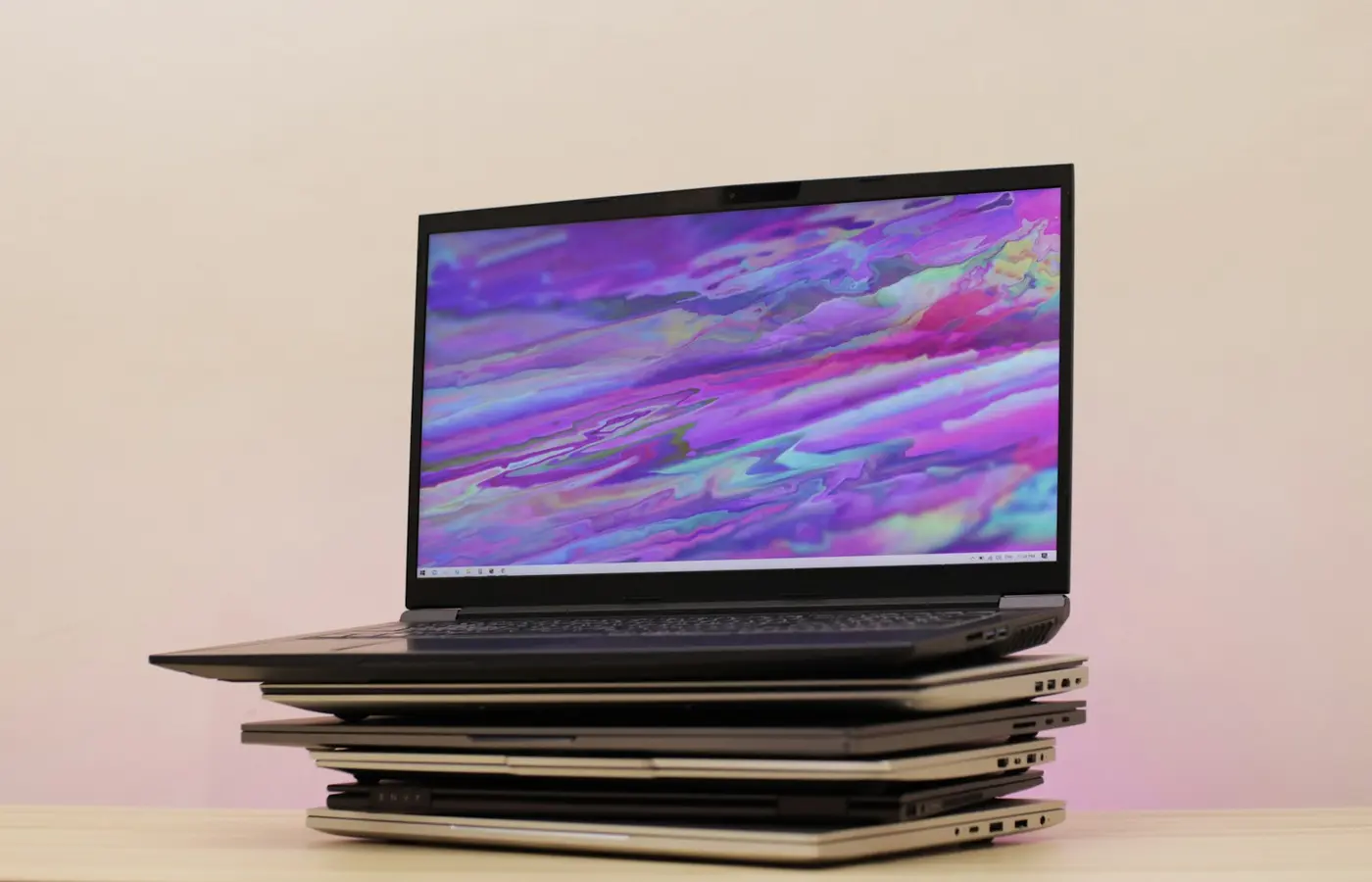 Laptop displays side by side